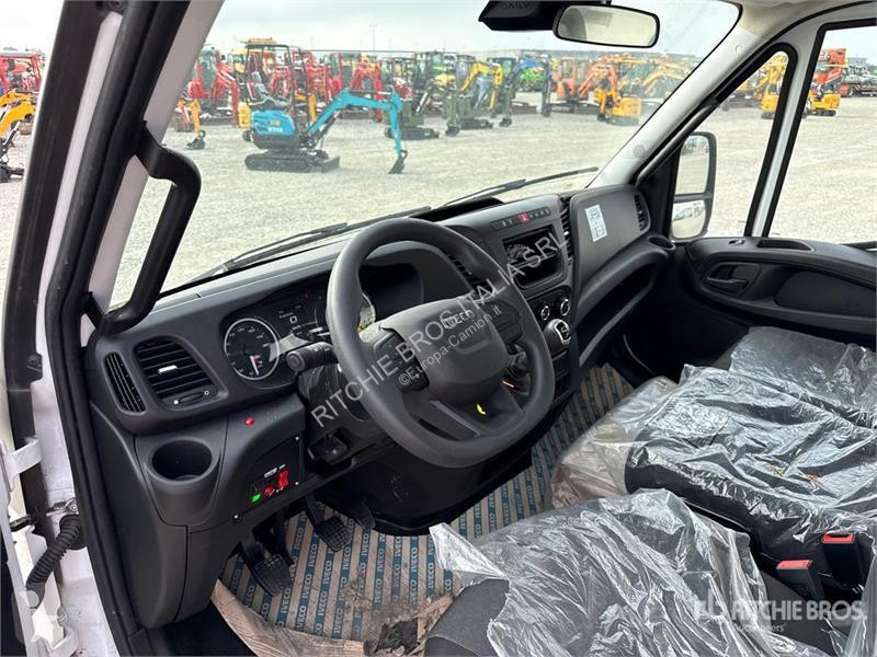 Camion Iveco Palfinger Tunlift 737-500 5 m on...