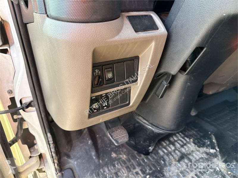 Camion Nissan Isoli PNT230 20.5 m on Nissan...