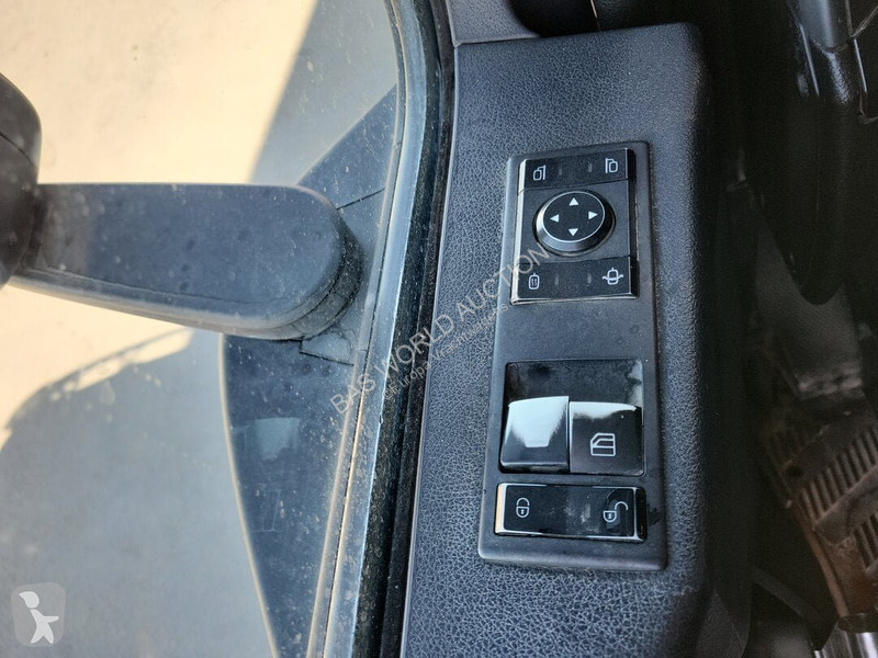 Lastbil Mercedes 3251