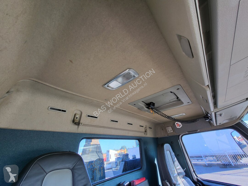 Camion Volvo 460