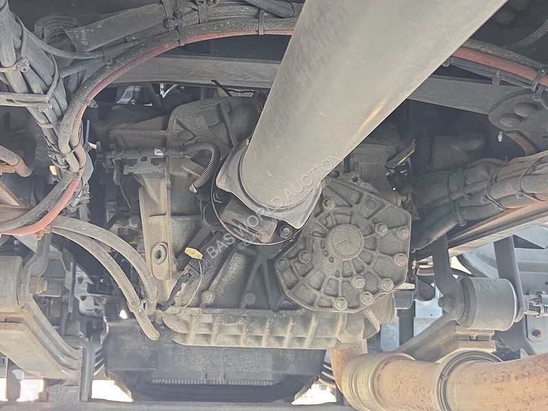شاحنة Mercedes 1527