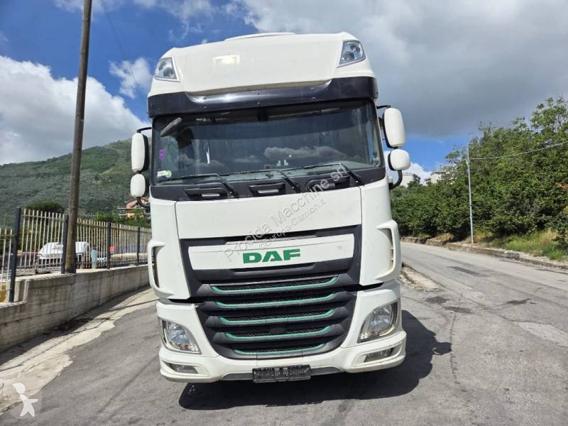 Camion DAF 440