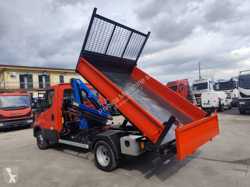 Véhicule utilitaire Iveco 35C14