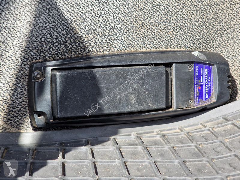 Camion Volvo FE 320 HMF 1620 -4k with rotator &...