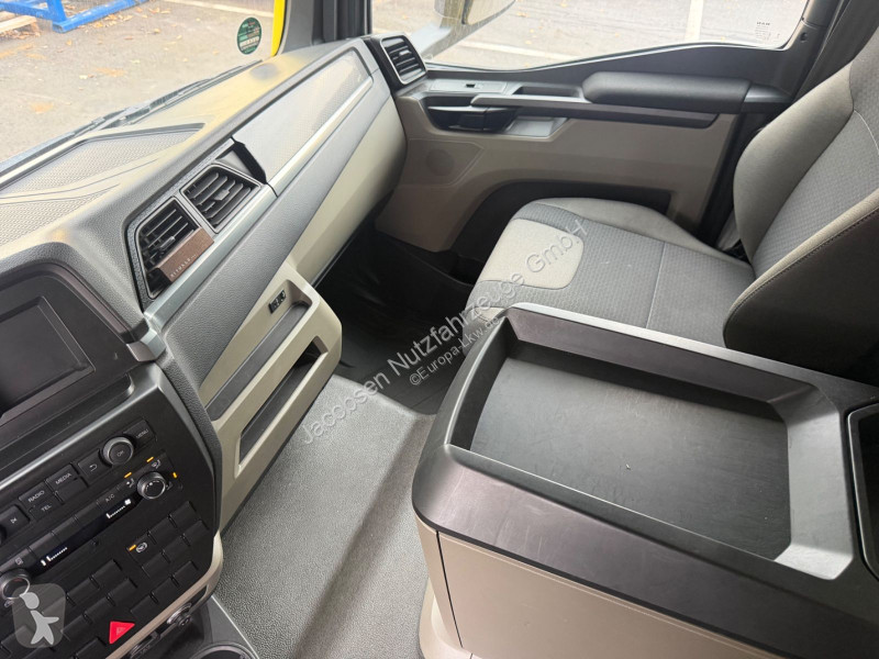 Camion MAN 8.220 BL, Pritsche u. Plane, 2x...