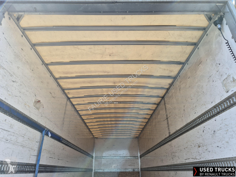 Camion Renault D Wide