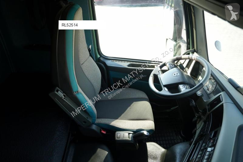 Грузовик Volvo FM 330