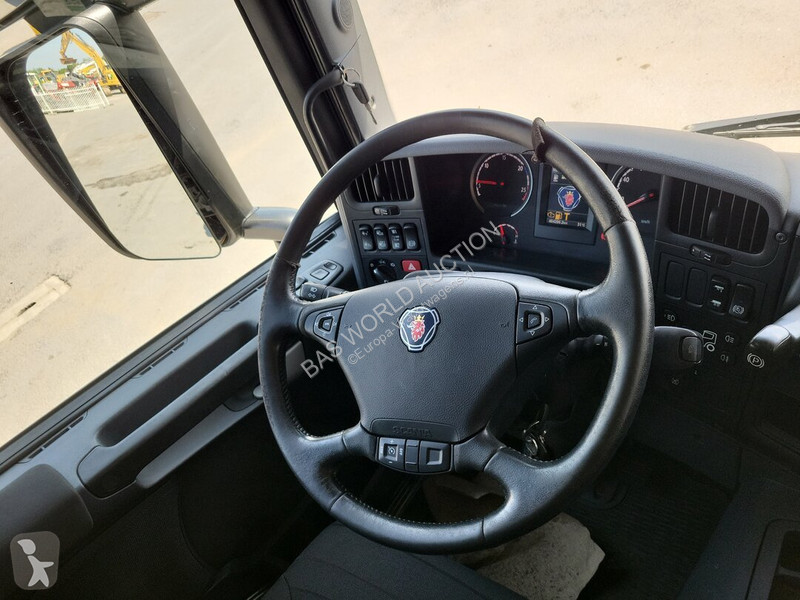 Camião Scania 320