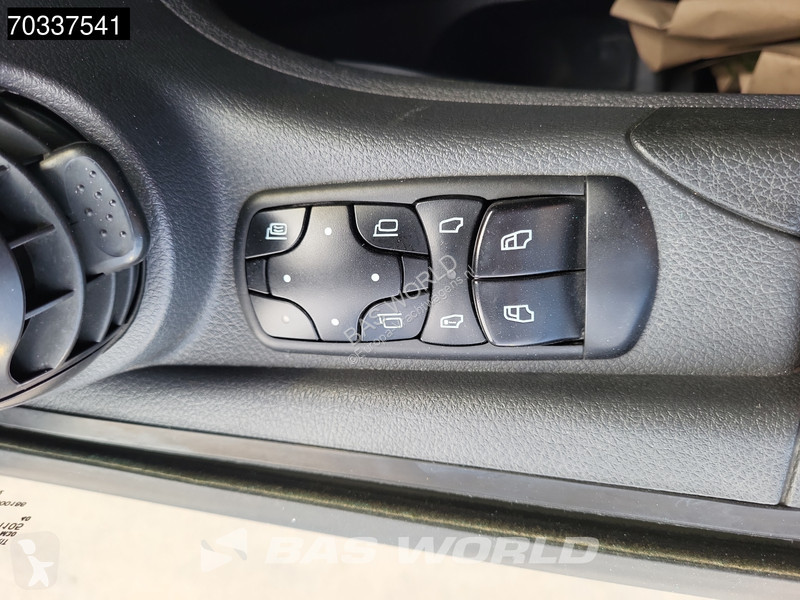 Lastbil Mercedes 1324 4X2 13t 6-Cylinder Engine...