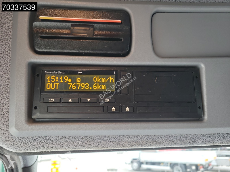 Lastbil Mercedes 1324 4X2 6-Cylinder Engine...