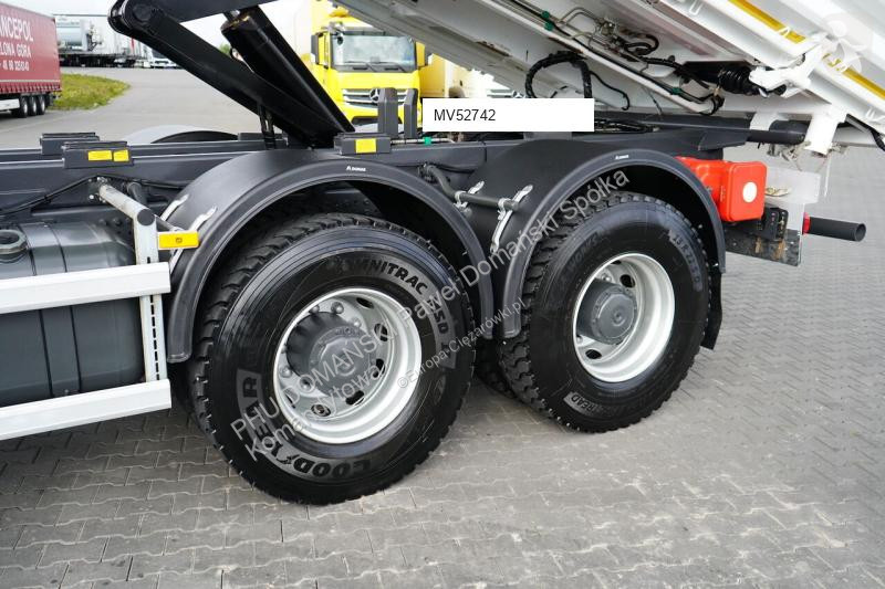 Kamion Mercedes X-HIDUO 188 B-3