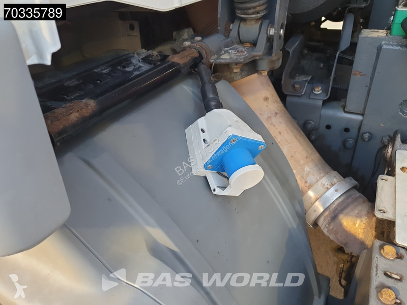 Kamion Mercedes 2532 6X2 Palfinger PK 15002...