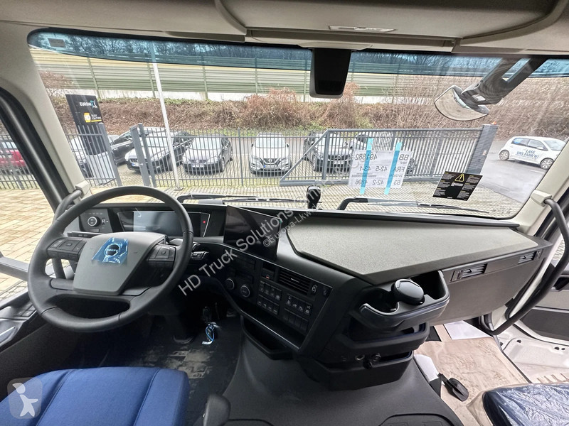 Kamion Volvo 540 Volvo  540 8X4 HIAB...