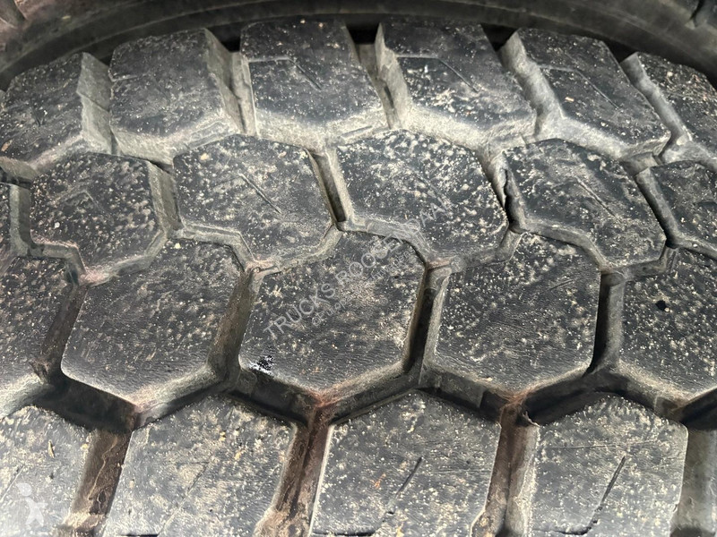 Lastbil Volvo 460 ic + HMF 2320 5x EXT + 6x4 +...