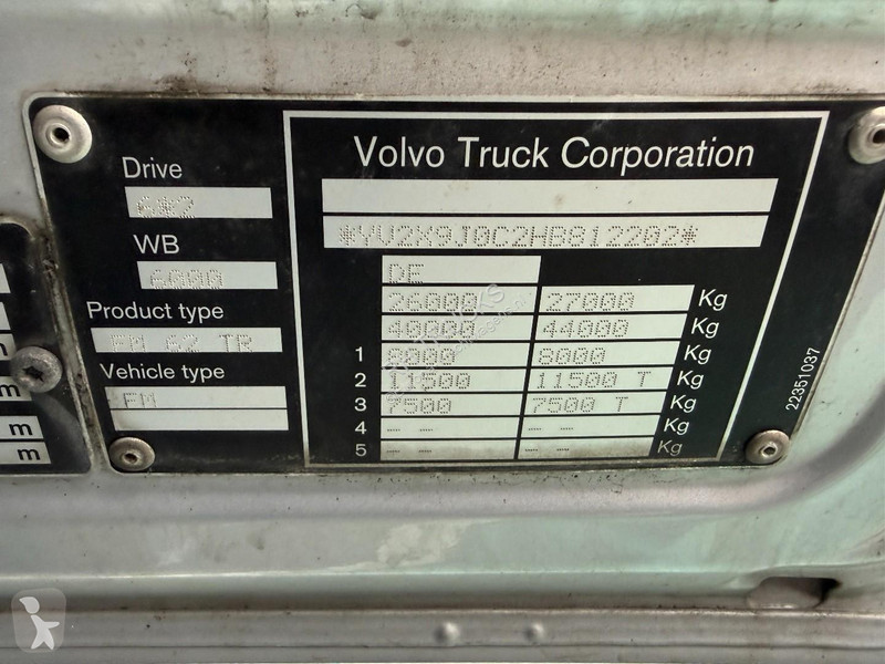 Kamion Volvo 330 6x2 EURO 6 - BOX 9,84m +...