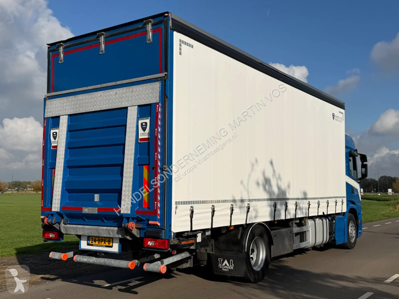 Teherautó Scania 320 N323