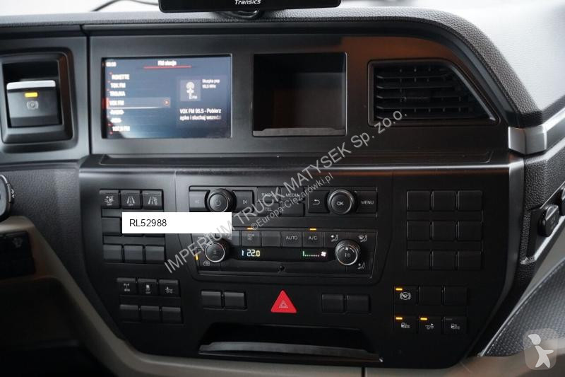 Kamion MAN TGX 26.470 / BDF / 6X2 / ZABUDOWA...