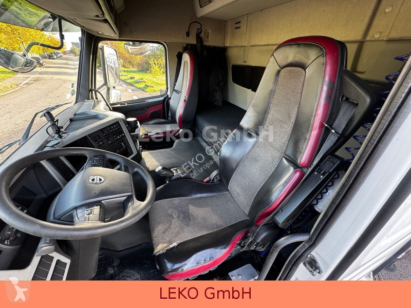 Teherautó Volvo 420 Liftachse