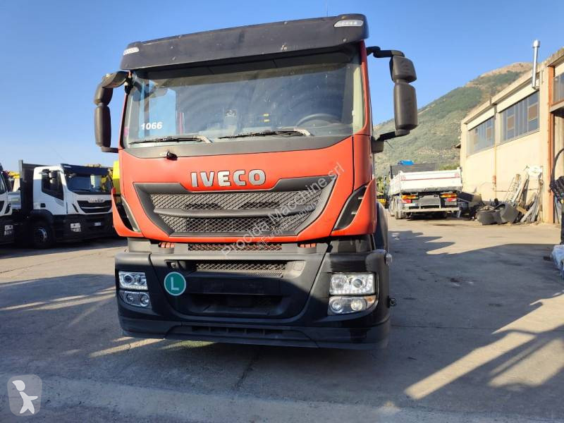Iveco AD 260 S 31 truck