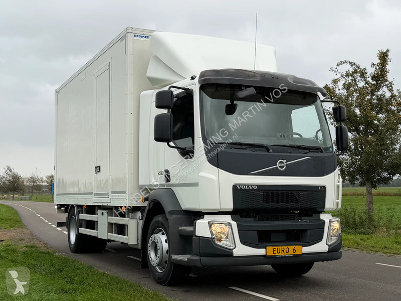 Teherautó Volvo 250.18