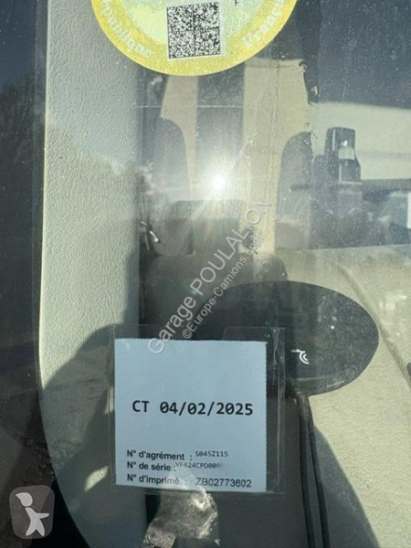 شاحنة Renault MAGYAR 18000L 5 CPTS PREMIUM...