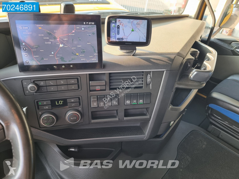 Vrachtwagen Volvo FH  6X2 LNG combi ACC Navi...