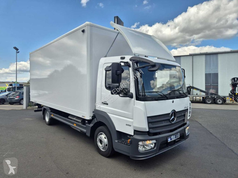 Camion Mercedes 818 L Koffer, 4 Stück vorhanden