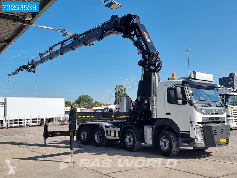 Camion Volvo 420 8X2 Repaired Damage Hiab...