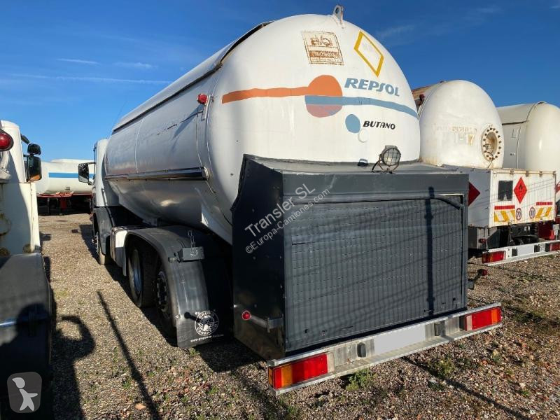 Camion Scania 310