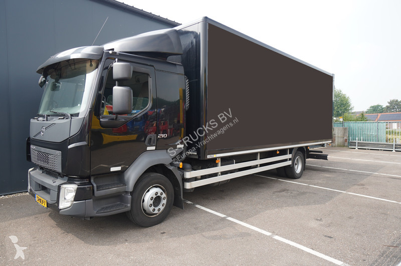 Camion Volvo 210 CLOSED BOX 665.200KM