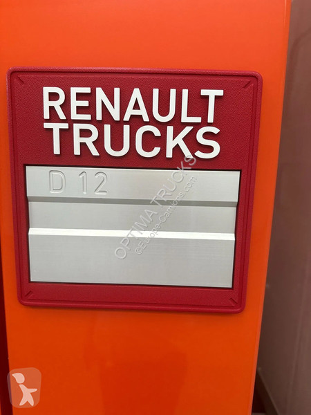 Vrachtwagen Renault D 12 220 / 264728 km