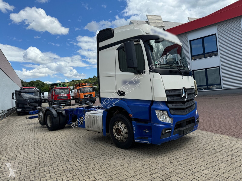 Kamion Mercedes Actros 2540 L 6x2 Actros 2540 L...
