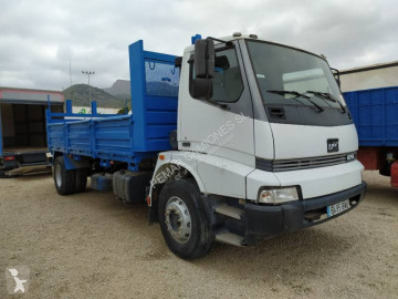 Camion plateau ridelles ERF