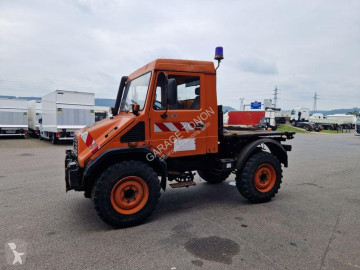 Camion plateau Mercedes