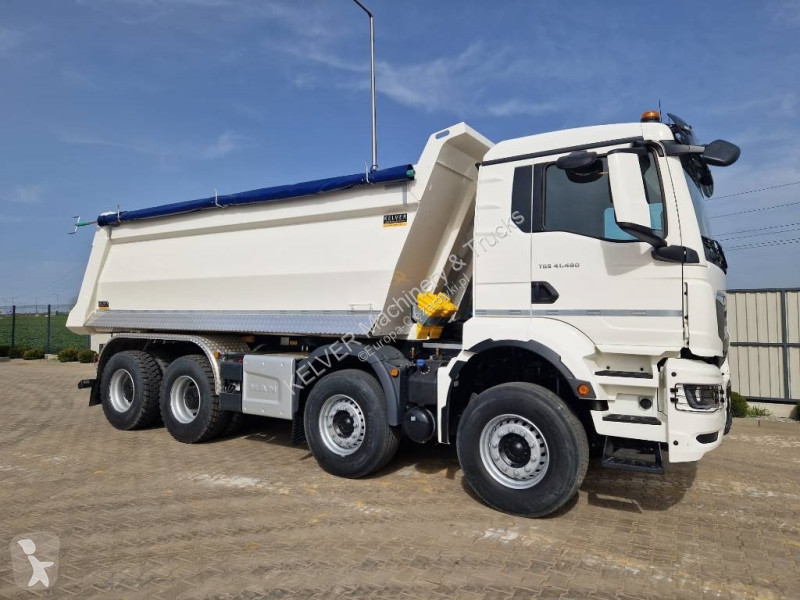 Camion MAN TGS 8x4 kipper
