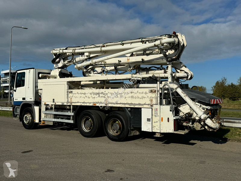 Camion Mercedes 2632 6x4 with Putzmeister BSF...