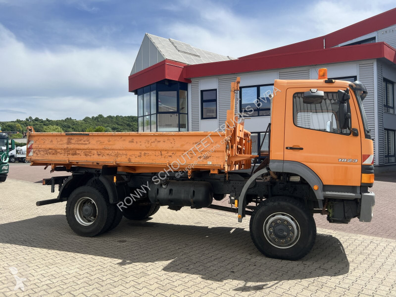Kamion Mercedes Atego 1823 AK 4x4 Atego 1823 AK...
