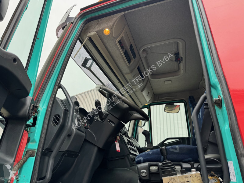 Vrachtwagen  Trakker AD260T45W 6x6 Trakker...