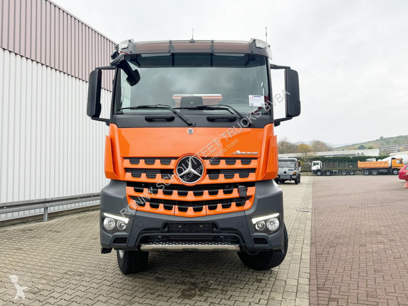 Kamion Mercedes Arocs 3248 K 8x4 Arocs 3248 K...