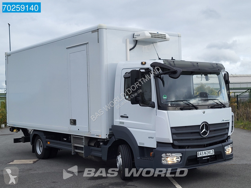 Camion Mercedes 816 4X2 7.49t Thermoking B-100...