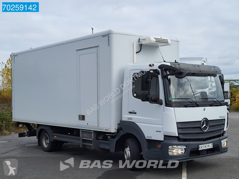 Camion Mercedes 816 4X2 7.49t Thermoking B-100...