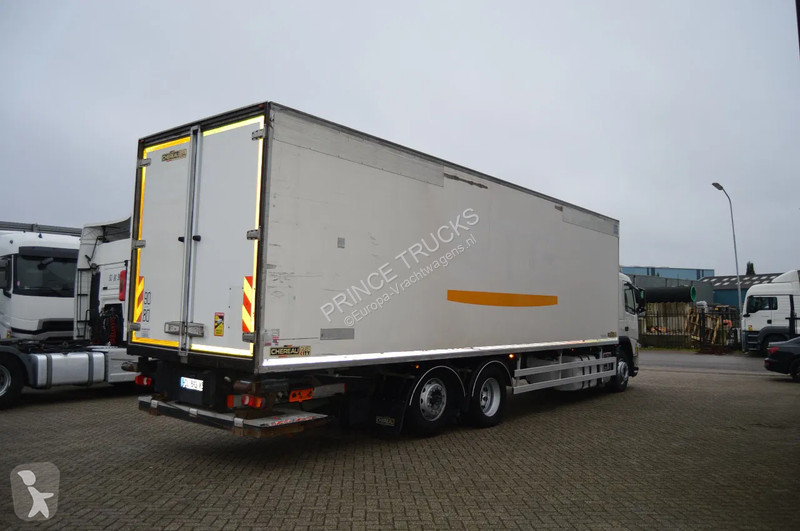 Camion Volvo FM 370 * EURO5 * CARRIER SUPRA 950...
