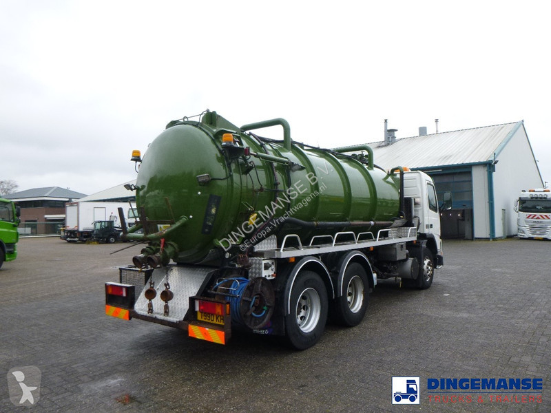 Camion Volvo FM7 290 6X4 RHD vacuum tank 13.7 m3