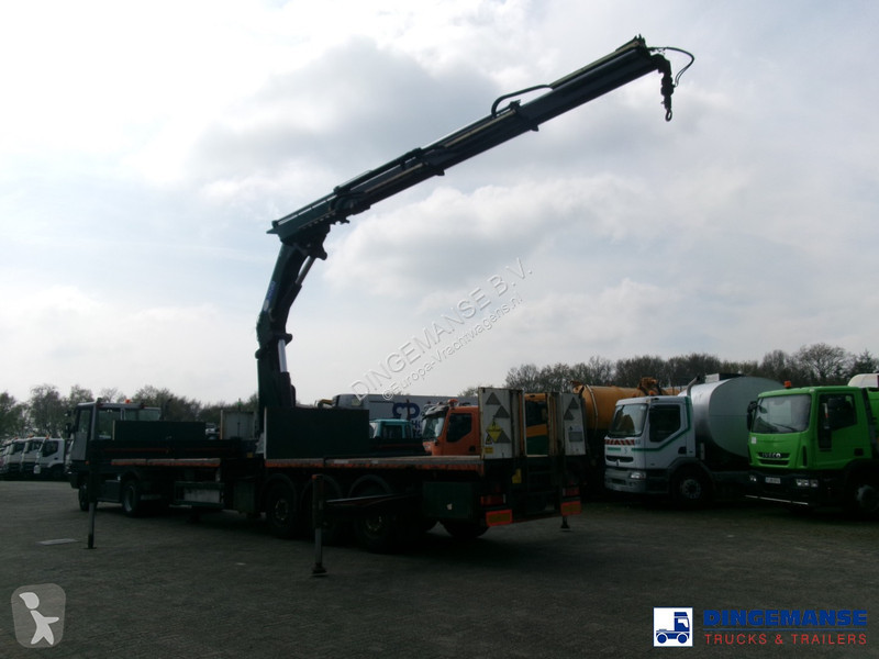 Vrachtwagen Platform trailer + HMF 4720 K3 crane