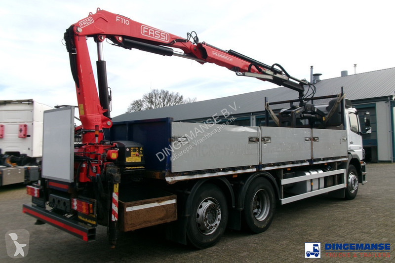 Lastbil Mercedes 2529 6x2 RHD + Fassi F110 crane