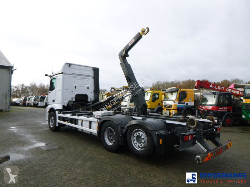 Camion Mercedes 2843 6x2 Hyva container hook 20t