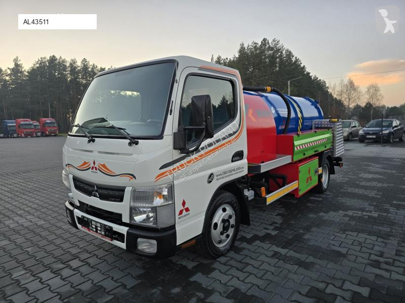 شاحنة Mitsubishi KOKS