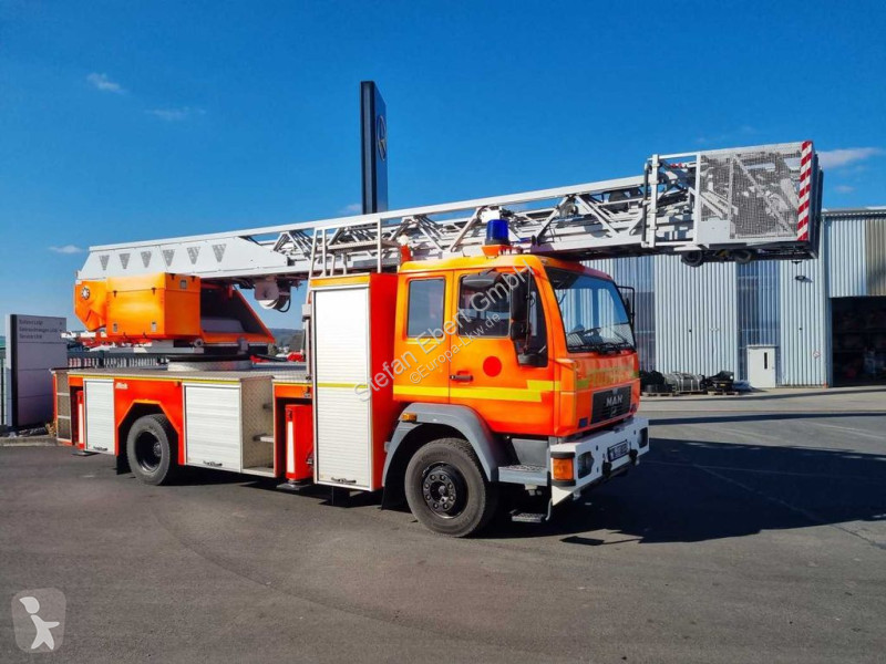 Camion MAN LC Metz DLK 23-12 Feuerwehr Drehleiter