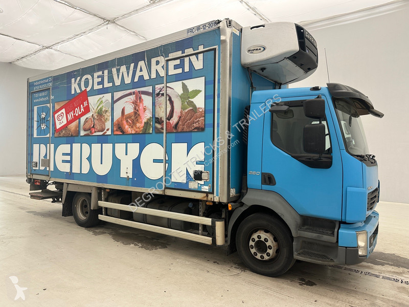 Camion Volvo FL 260 - 4x2