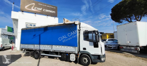 Camion rideaux coulissants (plsc) Iveco